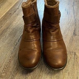 Brown ankle boots